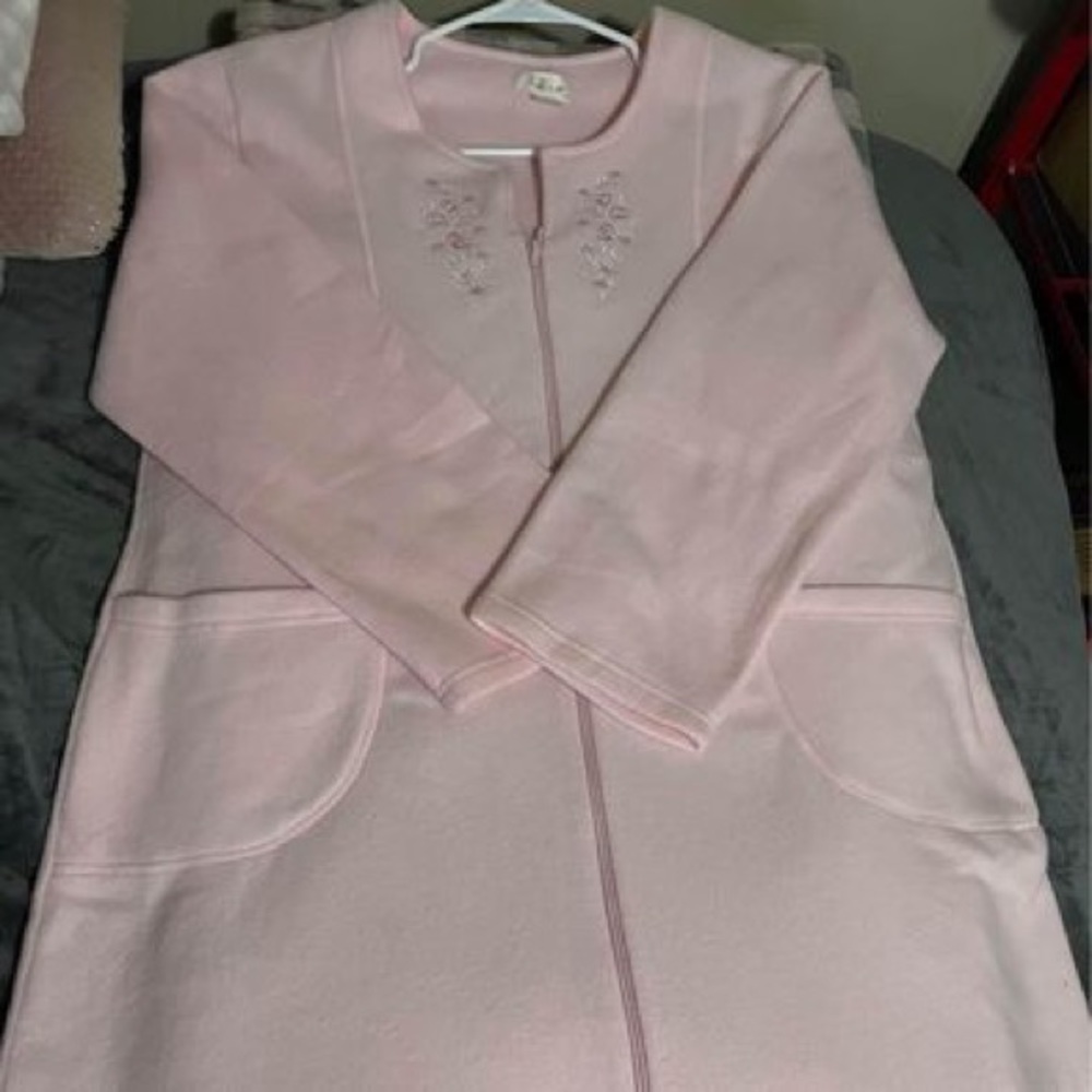 Women’s pink robe sz 2X